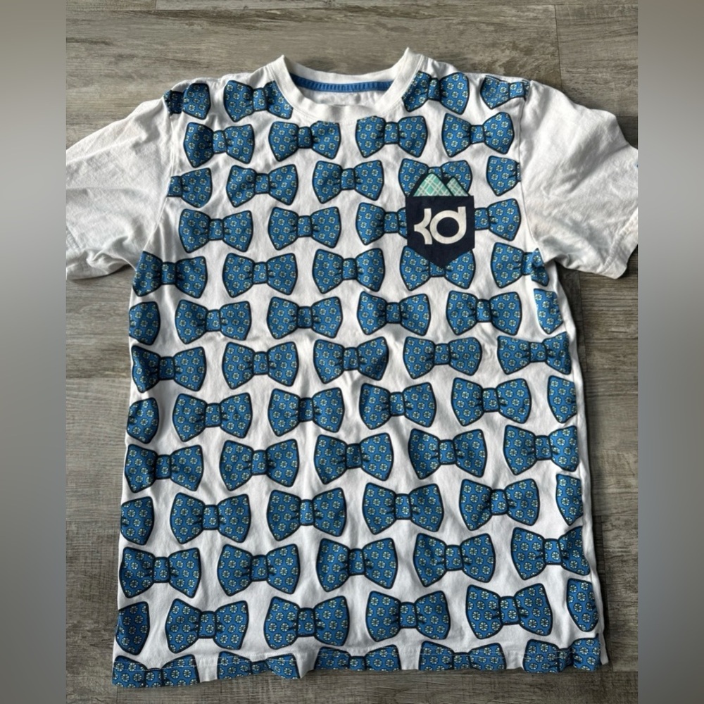 Nike KD Nerd Blue And White Bowtie Basketball T Shirt Mens Medium All Over Print